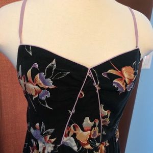 🖤SALE 🖤 Black floral fit and flare dress